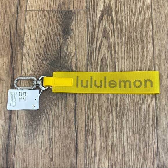 lululemon athletica Accessories - NWT Lululemon Never Lost Keychain In Maze Yellow/Graphite Grey